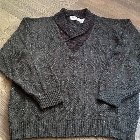 Bugatchi | Vintage Pine Green and Charcoal Knit V-Neck Sweater Size Large - Picture 2 of 14